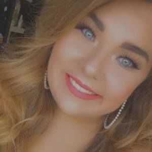 Meet your Posher, Kristina